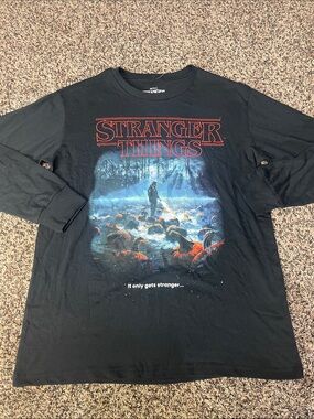 Stranger Things Black Graphic Long-Sleeve T-Shirt Mens Medium NWOT
